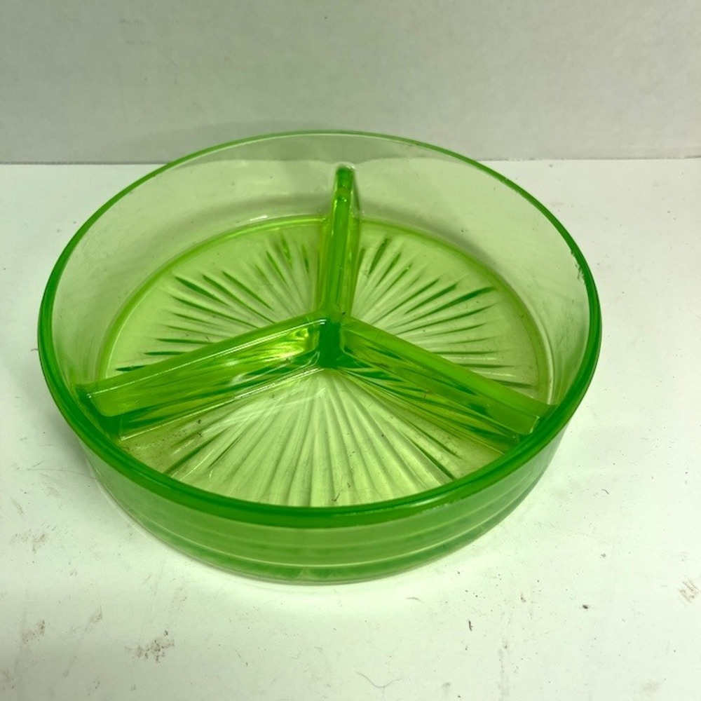 Vintage Green Uranium Depression Glass 3-Section Divided Candy Relish Dish 6.5"